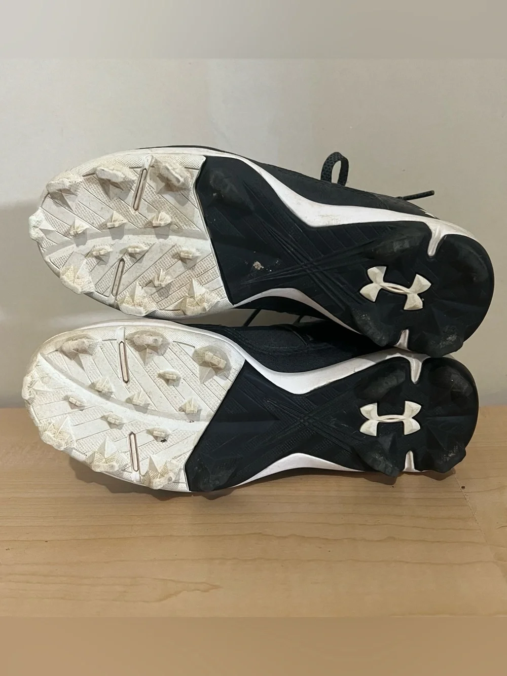 Under Armour Black and White Baseball Cleats